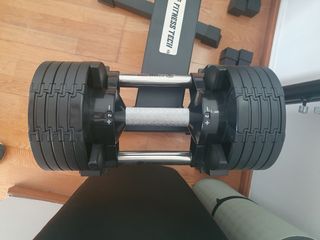 Mancuernas Ajustables + Soporte Fitness Tech