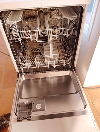 Lavavajillas Zanussi como nuevo