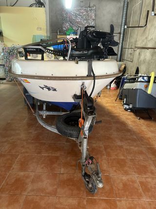 Barco Quasar 405 LX con motor 30hp