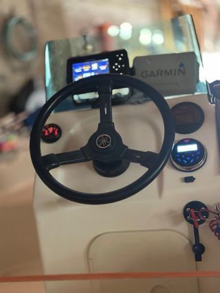 Barco Quasar 405 LX con motor 30hp