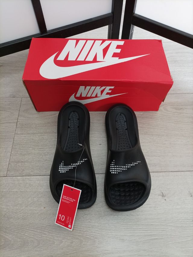 Chanclas NK Victori One Shower Talla 39