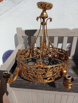 OFERTA 
Lámpara de araña antigua dorada