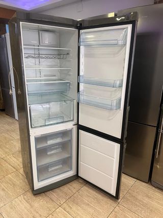 Nevera Electrolux No Frost Clase A+ con garantia 