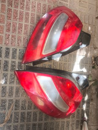 Pilotos Traseros Renault Megane II