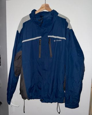 Chaqueta Columbia azul y gris como nueva