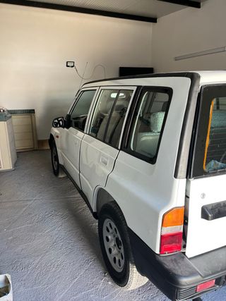 Suzuki Grand Vitara 2000