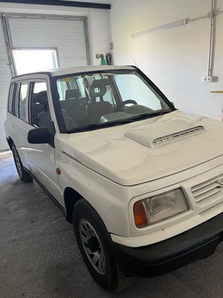 Suzuki Grand Vitara 2000