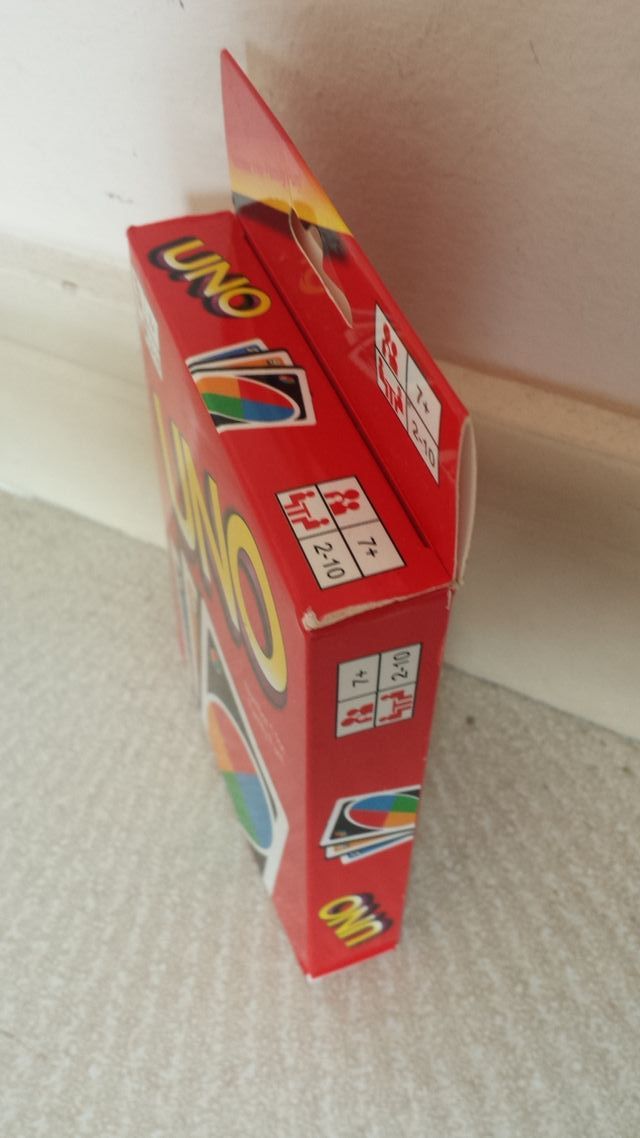 NUEVO Juego de cartas UNO