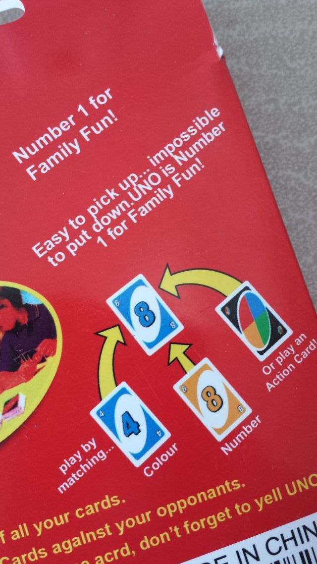 NUEVO Juego de cartas UNO