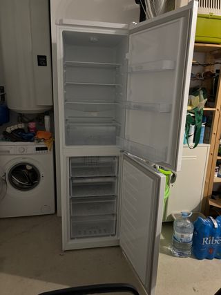Nevera Beko en muy buen estado
