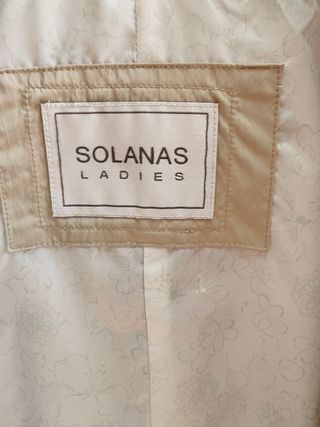 Chaqueta beige NUEVA 