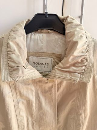 Chaqueta beige NUEVA 