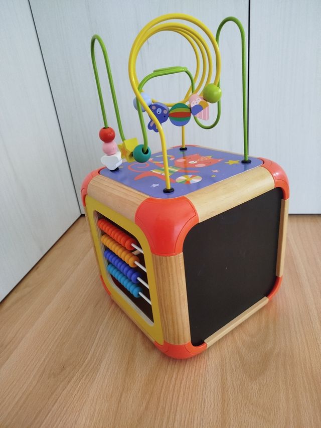 Cubo de Actividades Circus para Bebés