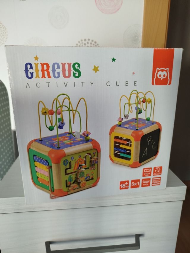 Cubo de Actividades Circus para Bebés