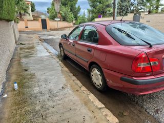 Mitsubishi Carisma 2000