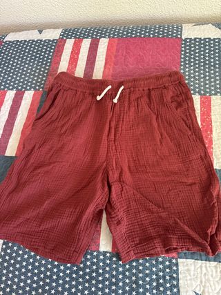 Bermudas granates