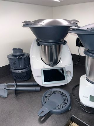 Thermomix TM6 + Thermomix Friend (accesorio oficia