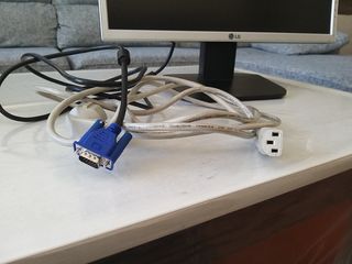 Monitor LG 19"
