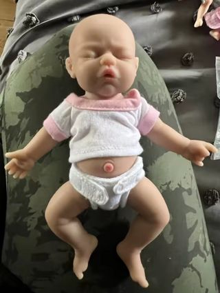 Bebé Reborn Silicona 18cm Niña