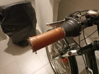 Bicicleta Paseo MOMA con Accesorios