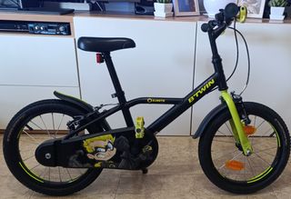 Bicicleta infantil Btwin 500 16 Dark Hero