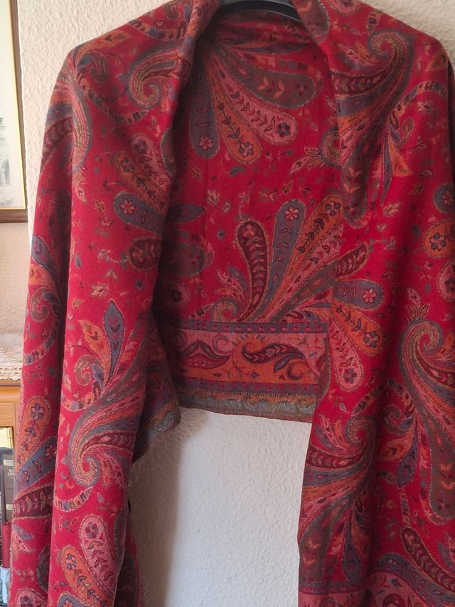 Manton,Lana Virgen 100% baturra