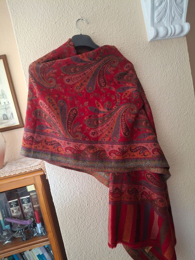 Manton,Lana Virgen 100% baturra