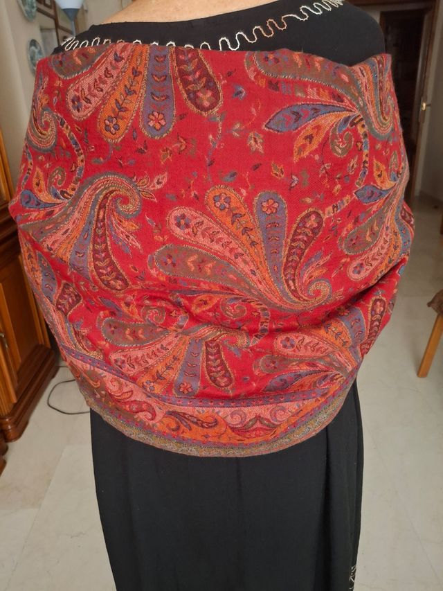 Manton,Lana Virgen 100% baturra