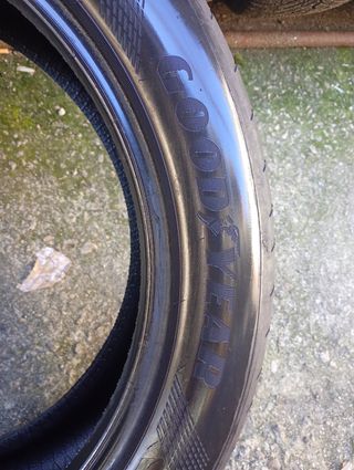 Neumáticos 215/50/18 96W