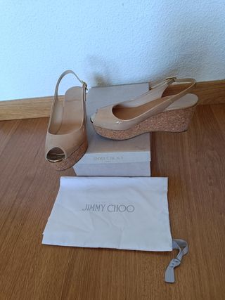 Sandalias cuña charol beige Jimmy Choo