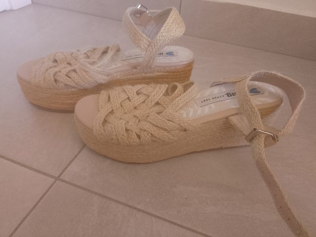Sandalias cuña esparto beige mujer