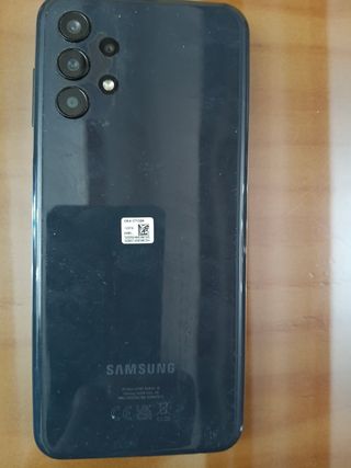 Se vende tlf móvil Samsung galaxy A13 128 gb.