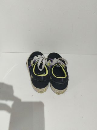 Vans Negras y Amarillas Talla X
