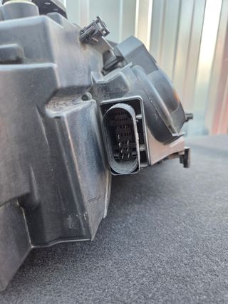 FARO IZQUIERDO AUDI A4 B7 8E0941003AM