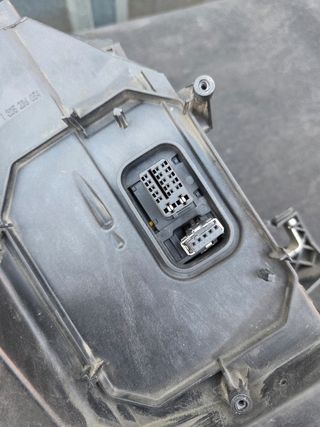 FARO IZQUIERDO AUDI A4 B7 8E0941003AM