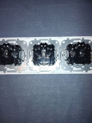 Mecanismos Niessen Blanco