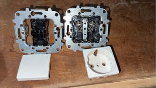 Mecanismos Niessen Blanco