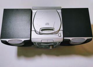 Equipo de música Weltstar CD Radio Cassette