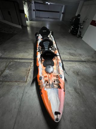 Kayak 3 plazas con motor y accesorios