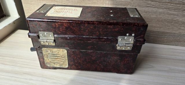 Antiguo telefono militar TAP-67