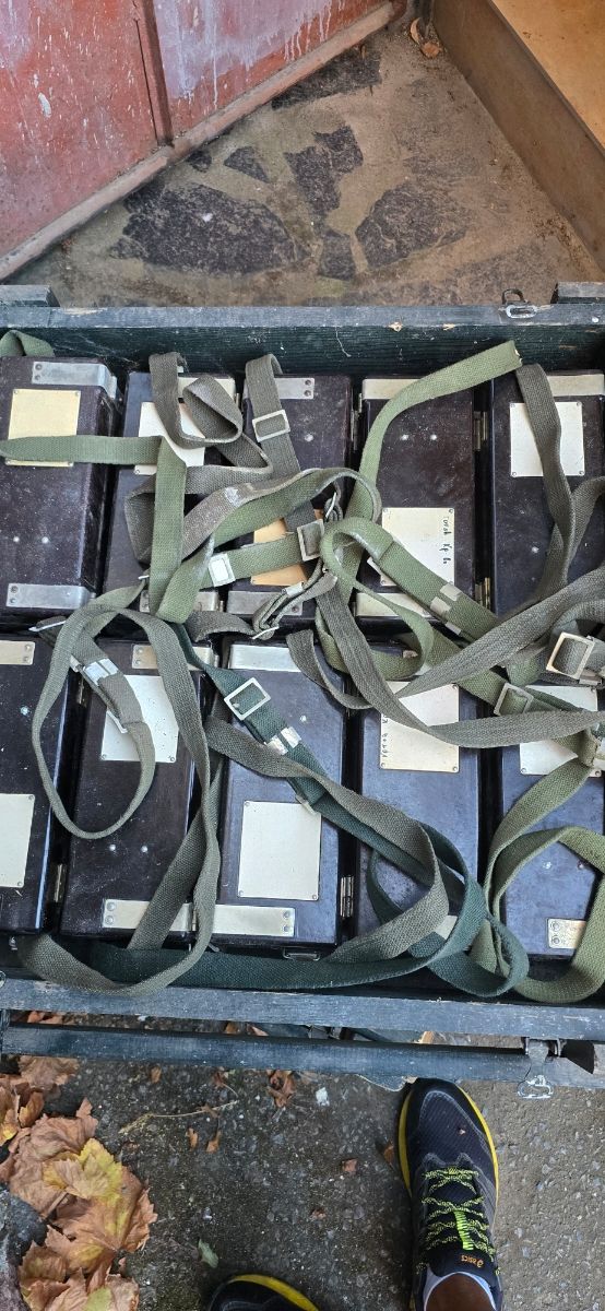 Antiguo telefono militar TAP-67