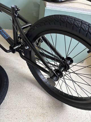 Bicicleta BMX Negra