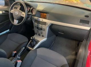 OPEL ASTRA GTC 2008 63.000km Etiqueta C