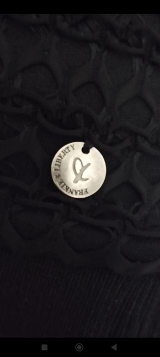 Camiseta negra con transparencias Talla XS