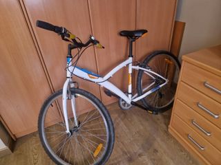 Bicicleta blanca Decathlon