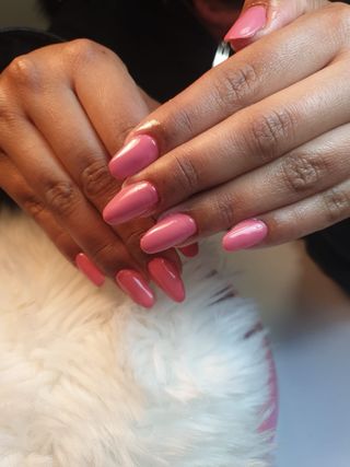 Traspaso negocio manicura y depilación