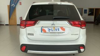 Mitsubishi Outlander 2.0 MIVEC Motion 2WD
