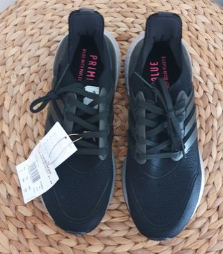 Zapatillas Adidas Ultraboost 21W . T 38,5.
