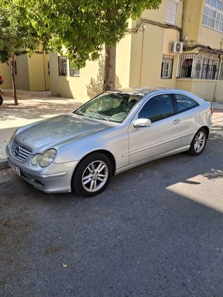 Mercedes-Benz Clase C 2001