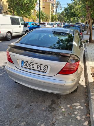 Mercedes-Benz Clase C 2001